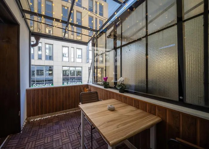 Centre Spacious 2 Bedroom